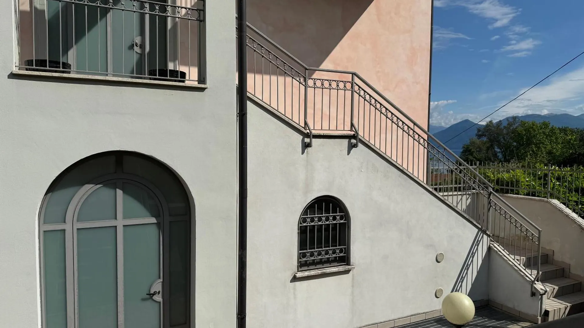 Casa Belvedere Porto Valtravaglia